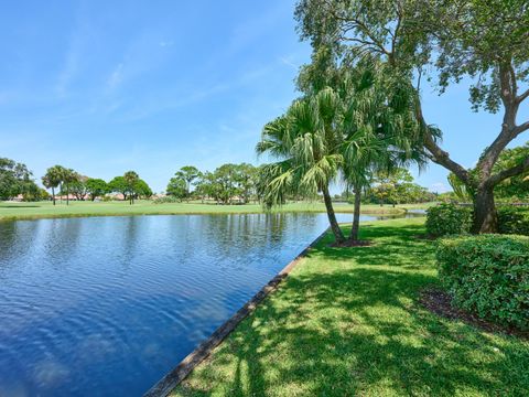 Tiny photo for 5455 S Fountains Dr Drive S, Lake Worth, FL 33467 (MLS # B26019709)