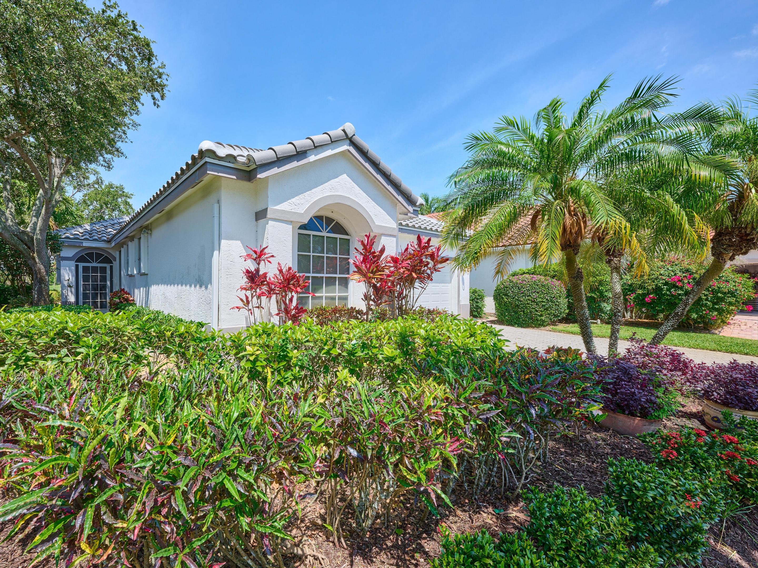 5455 S Fountains Dr Drive S