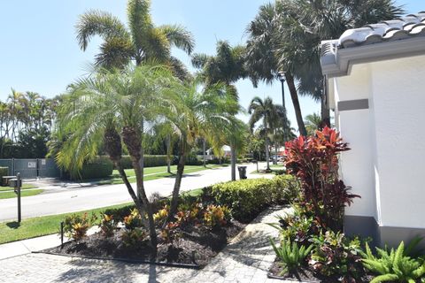 Tiny photo for 5455 S Fountains Dr Drive S, Lake Worth, FL 33467 (MLS # B26019709)