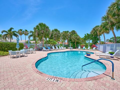 Tiny photo for 5455 S Fountains Dr Drive S, Lake Worth, FL 33467 (MLS # B26019709)