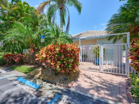 Tiny photo for 5455 S Fountains Dr Drive S, Lake Worth, FL 33467 (MLS # B26019709)