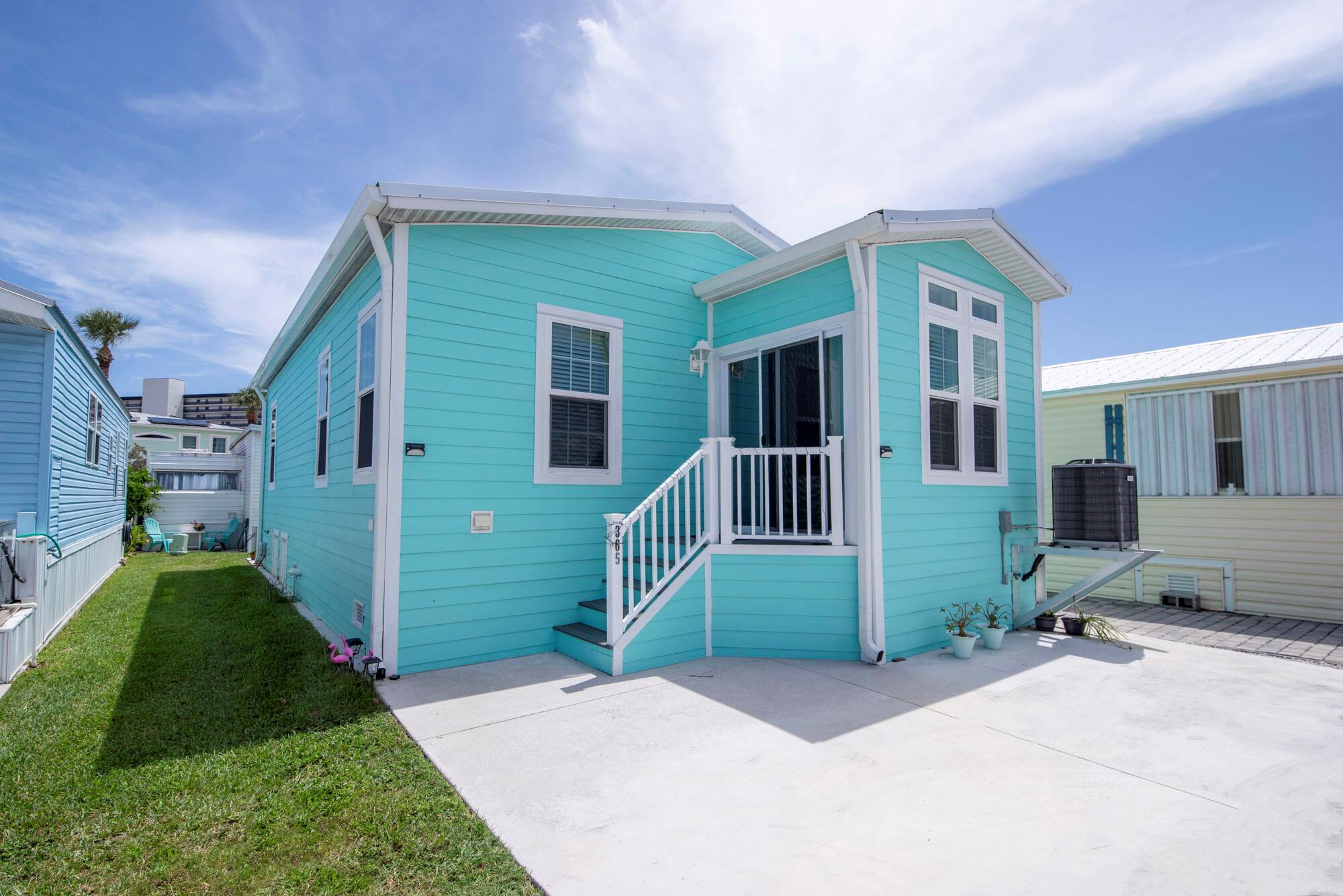 View Jensen Beach, FL 34957 mobile home