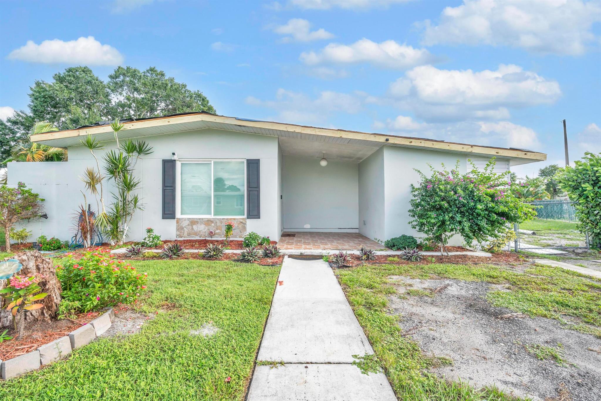 RIVER PARK UNIT 5 - Residential