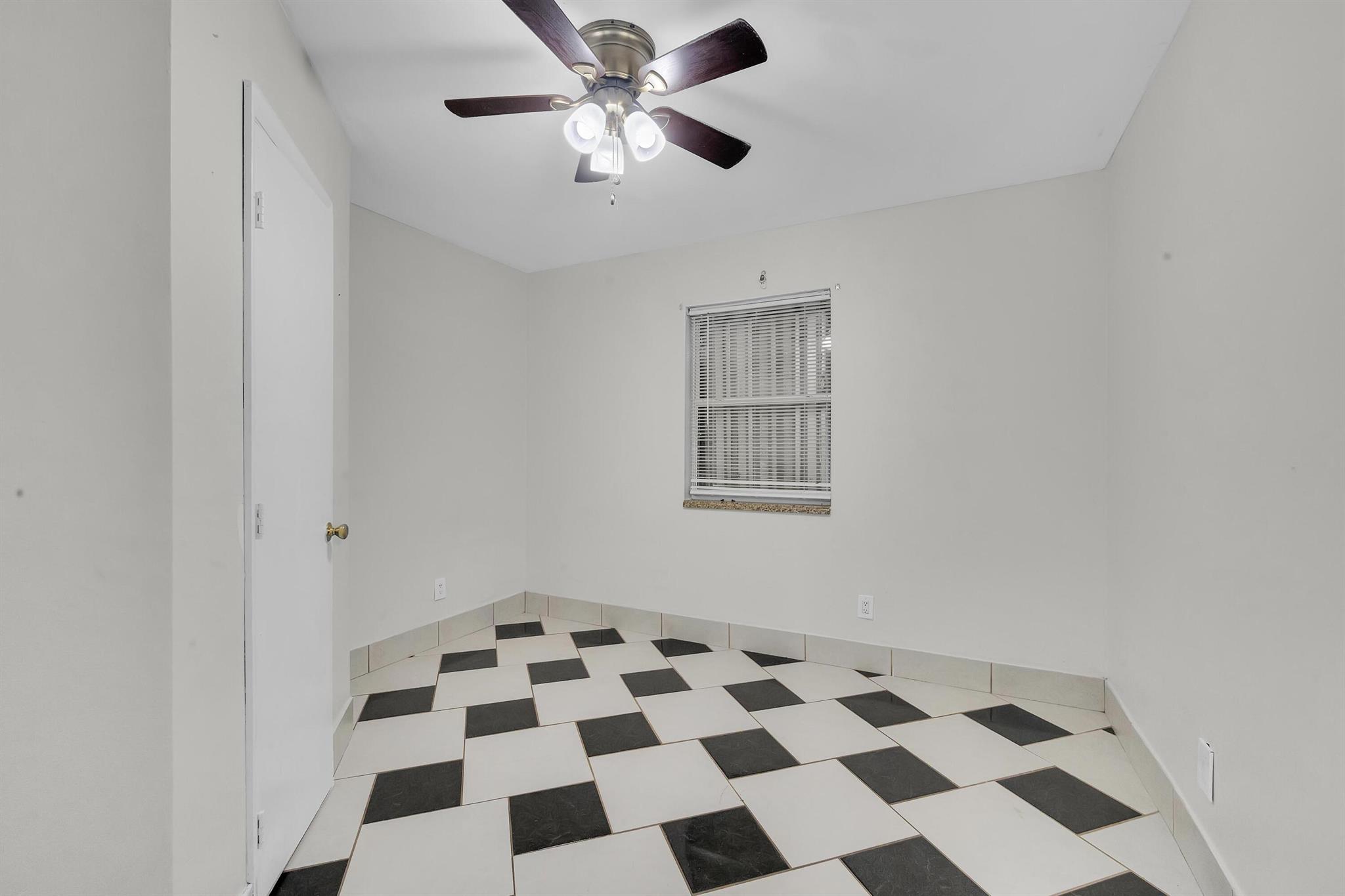 RIVER PARK UNIT 5 - Residential