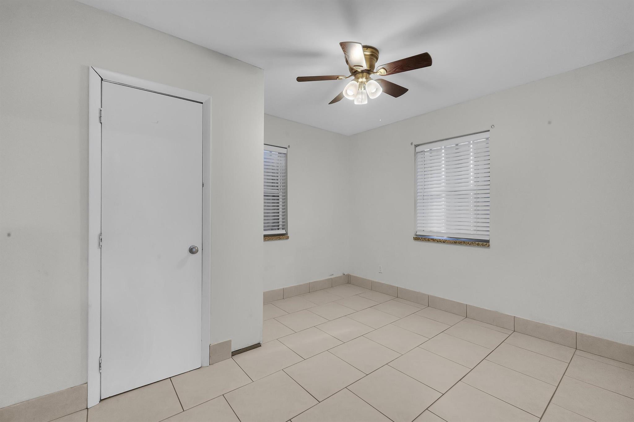 RIVER PARK UNIT 5 - Residential