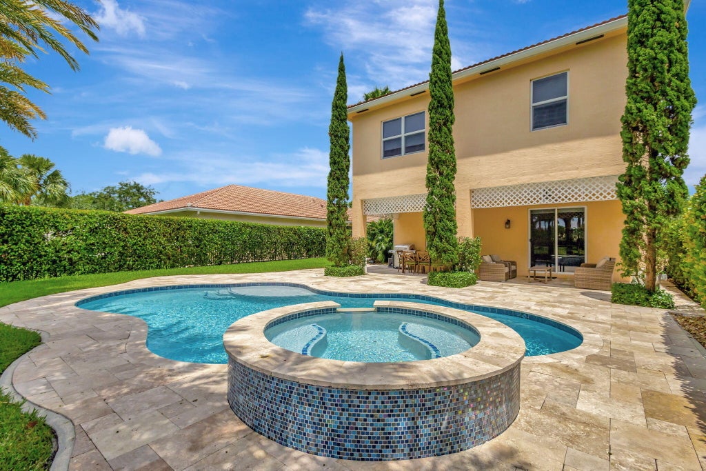 Photo of 108 PAREY ISLAND Place, Jupiter, FL 33458 (MLS # B26054132)