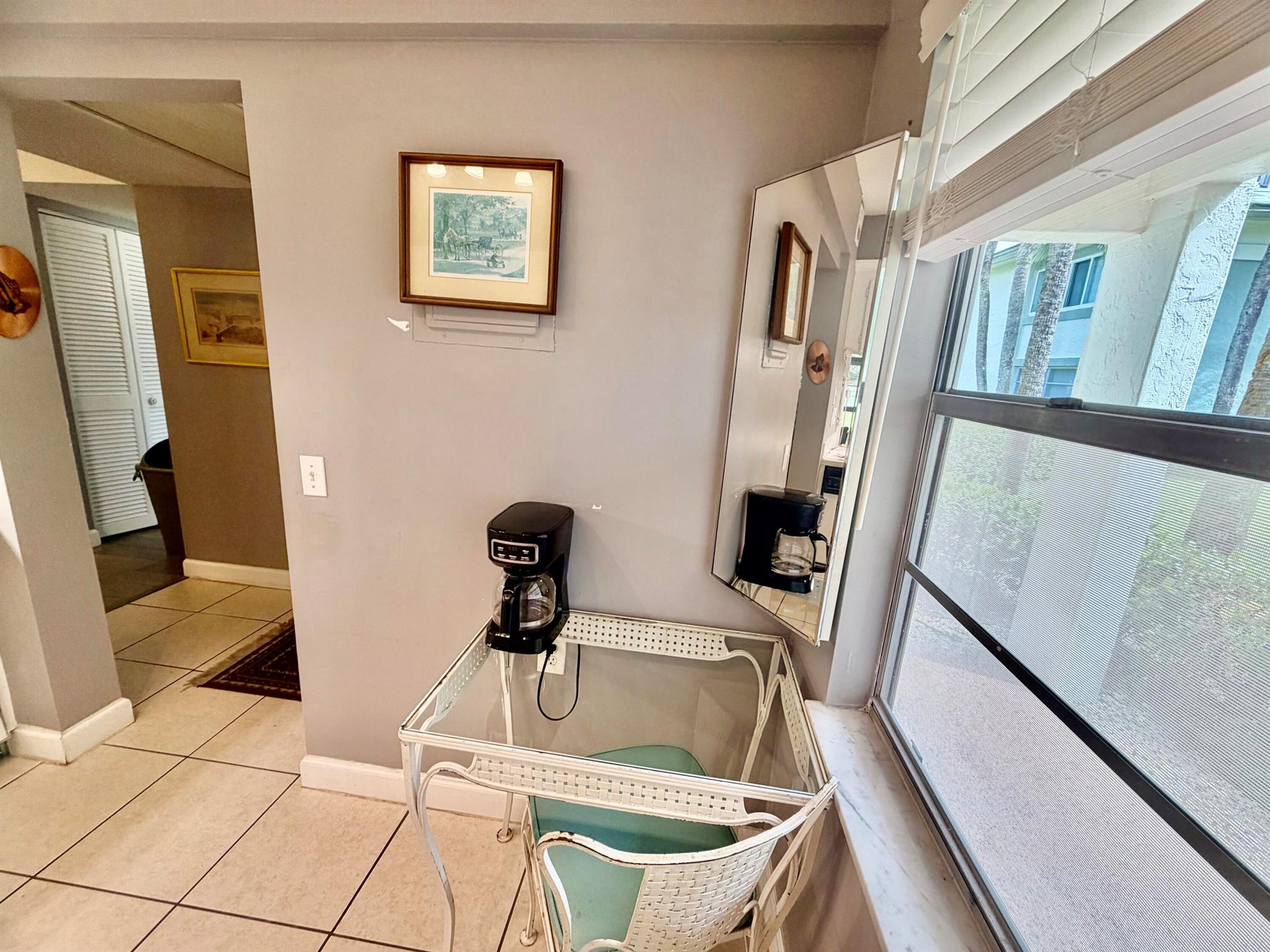 1211 Bahama Bend F1, Coconut Creek, FL, 33066/$170,000 2 1211 Bahama Bend F1
