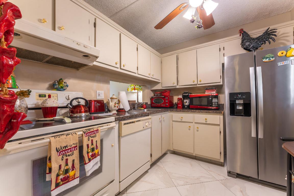 Las Verdes - Residential