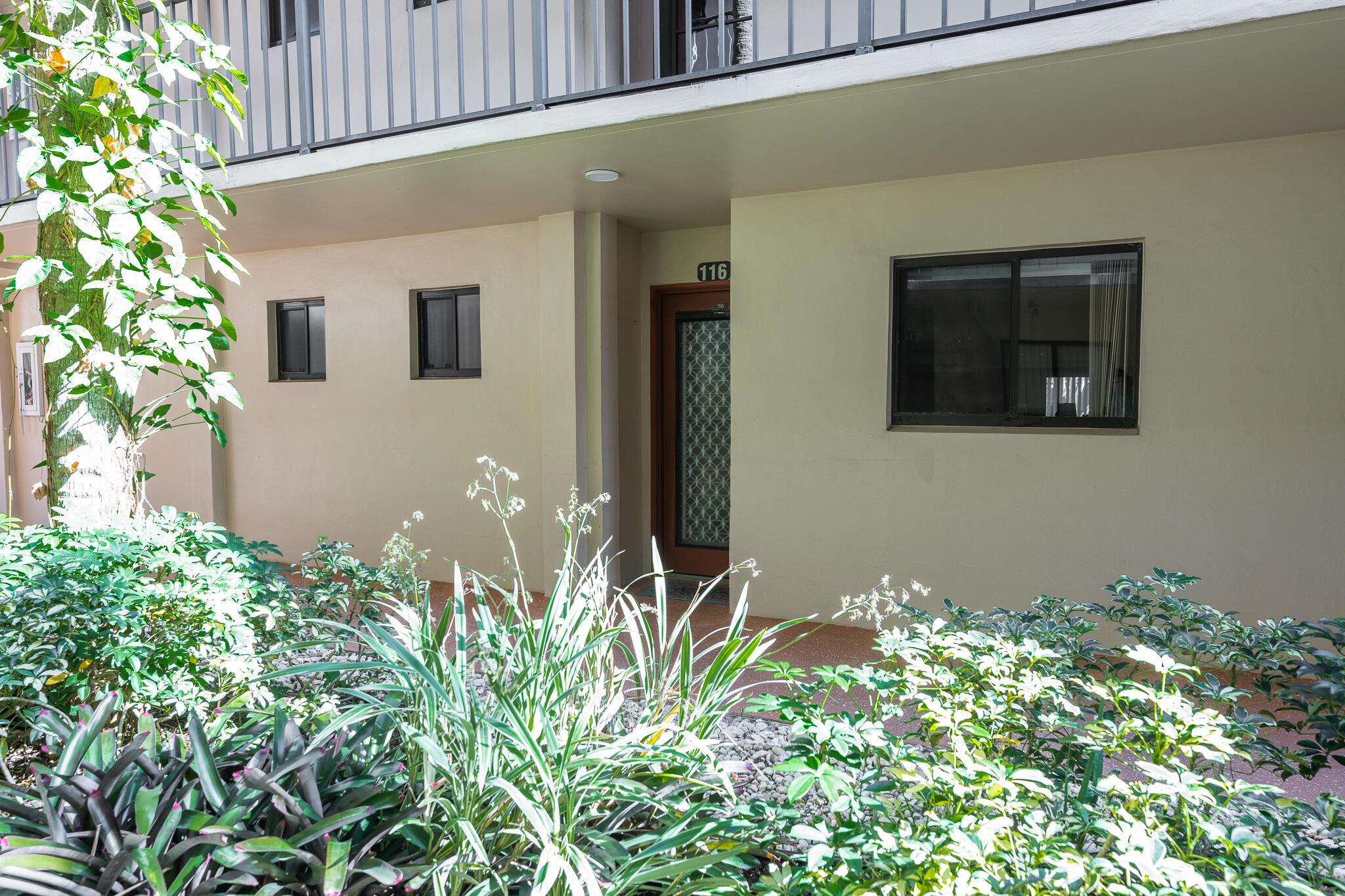 5250 Las Verdes Cir Circle 116