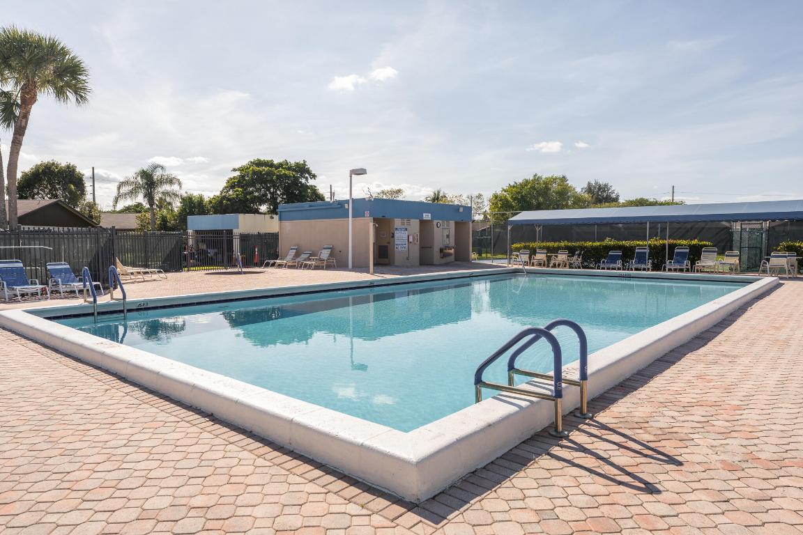 Las Verdes - Residential