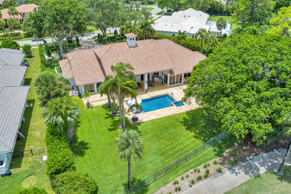 BREAKERS WEST - Residential