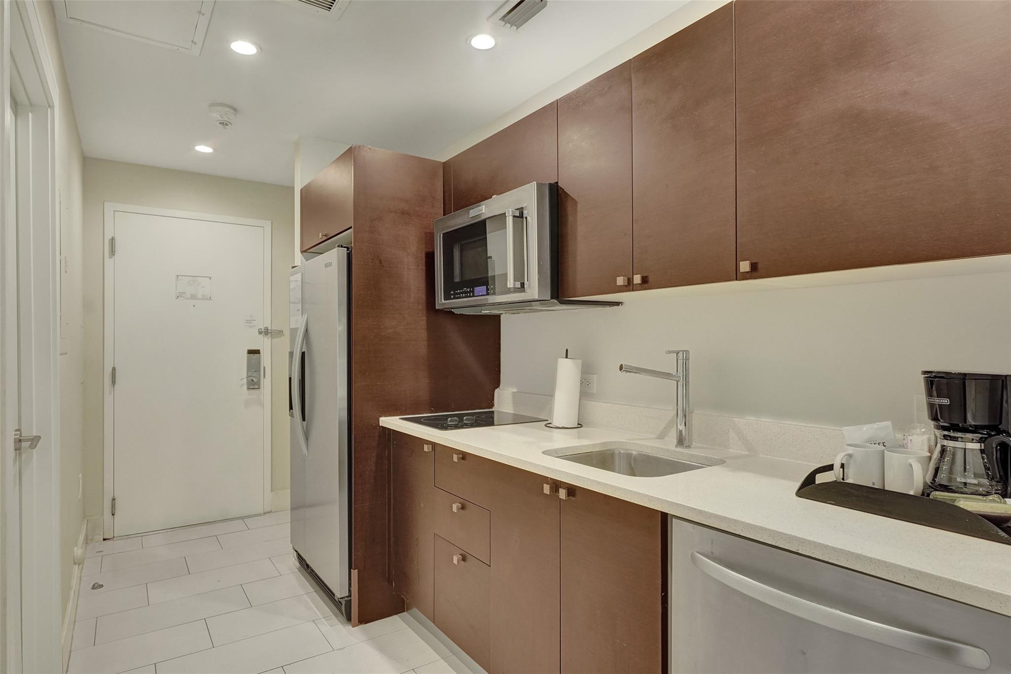 View photos, virtual tours, details... 5300 NW 87th Ave 402