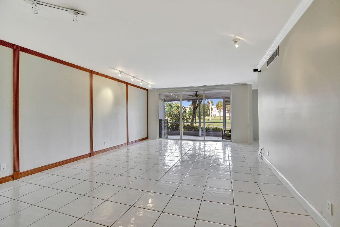 Palm Aire Country Club - Residential
