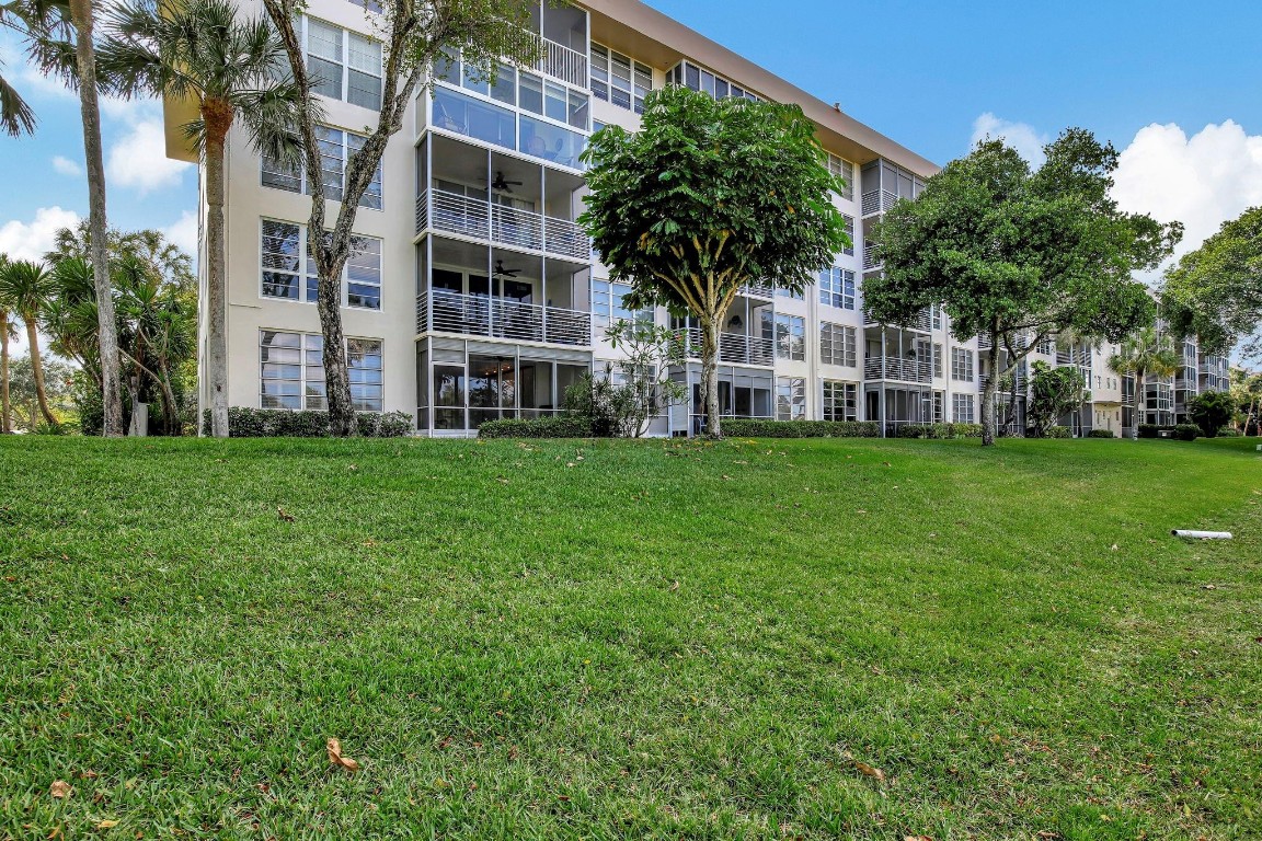 Palm Aire Country Club - Residential