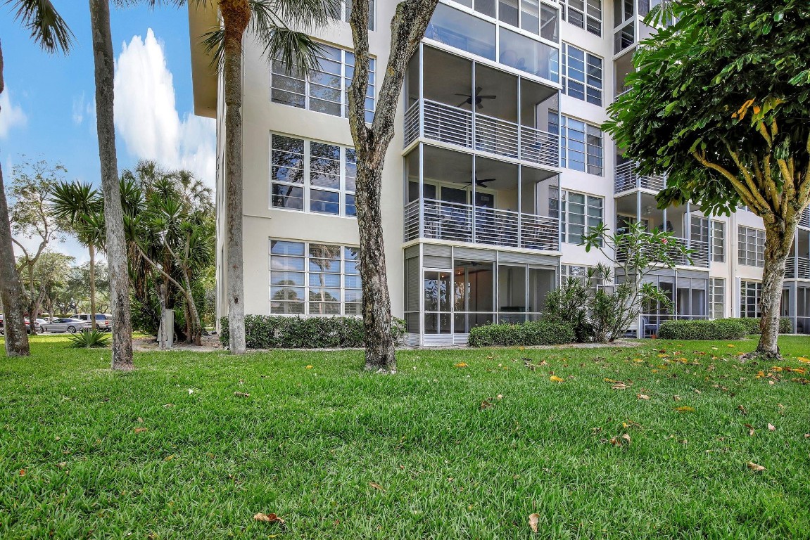 Palm Aire Country Club - Residential