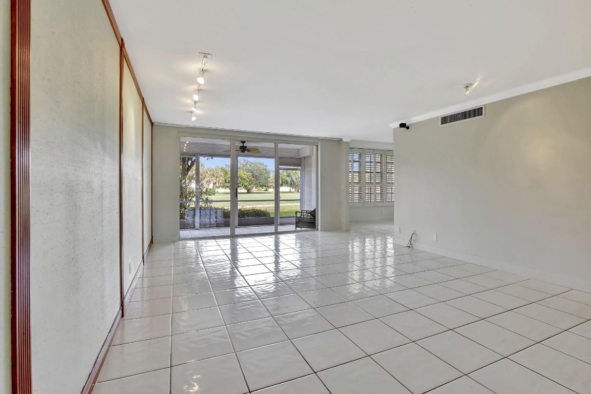 Palm Aire Country Club - Residential