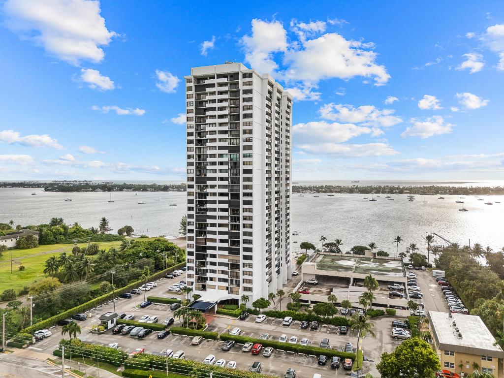 5600 N Flagler Drive 605