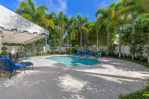 Tiny photo for 105 NW 7TH Street, Delray Beach, FL 33444 (MLS # B26088189)