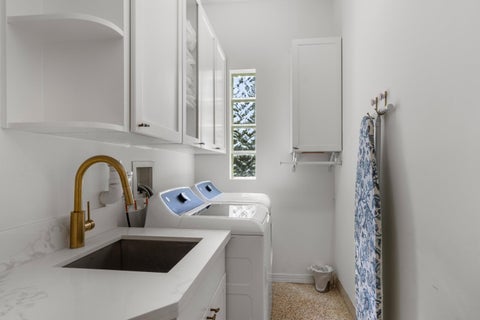 Tiny photo for 105 NW 7TH Street, Delray Beach, FL 33444 (MLS # B26088189)