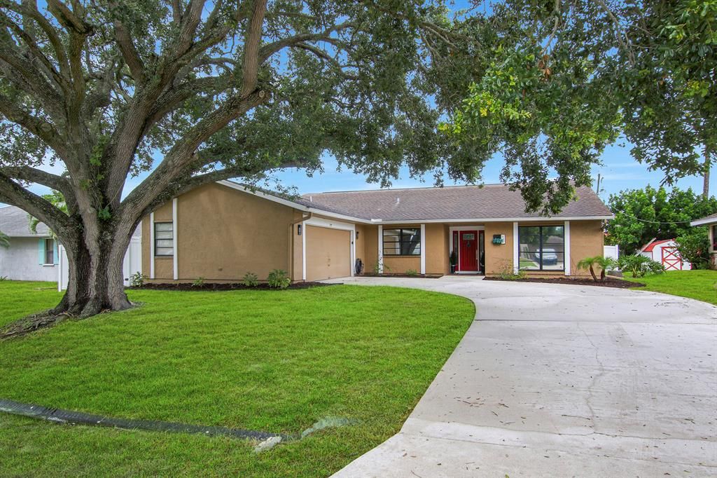 Photo of 649 SE Forgal Street St, Port Saint Lucie, FL 34983 (MLS # R10813161)