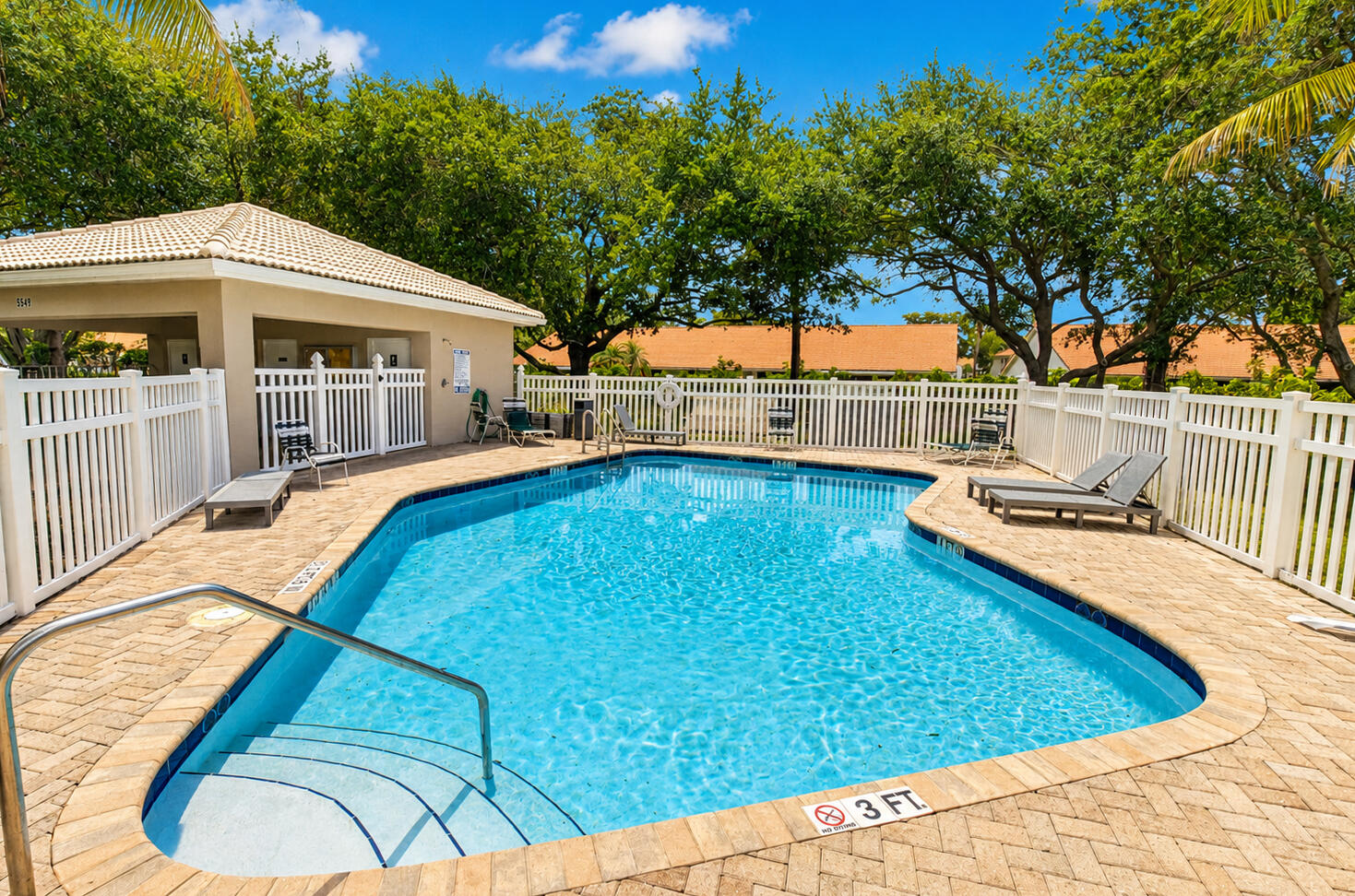 BOYNTON GARDENS - Residential
