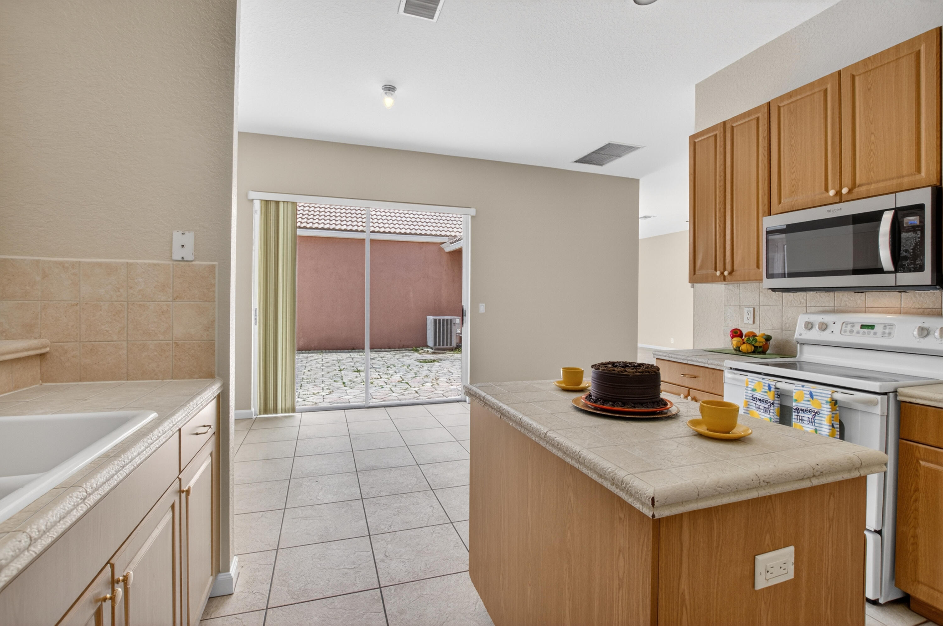 BOYNTON GARDENS - Residential