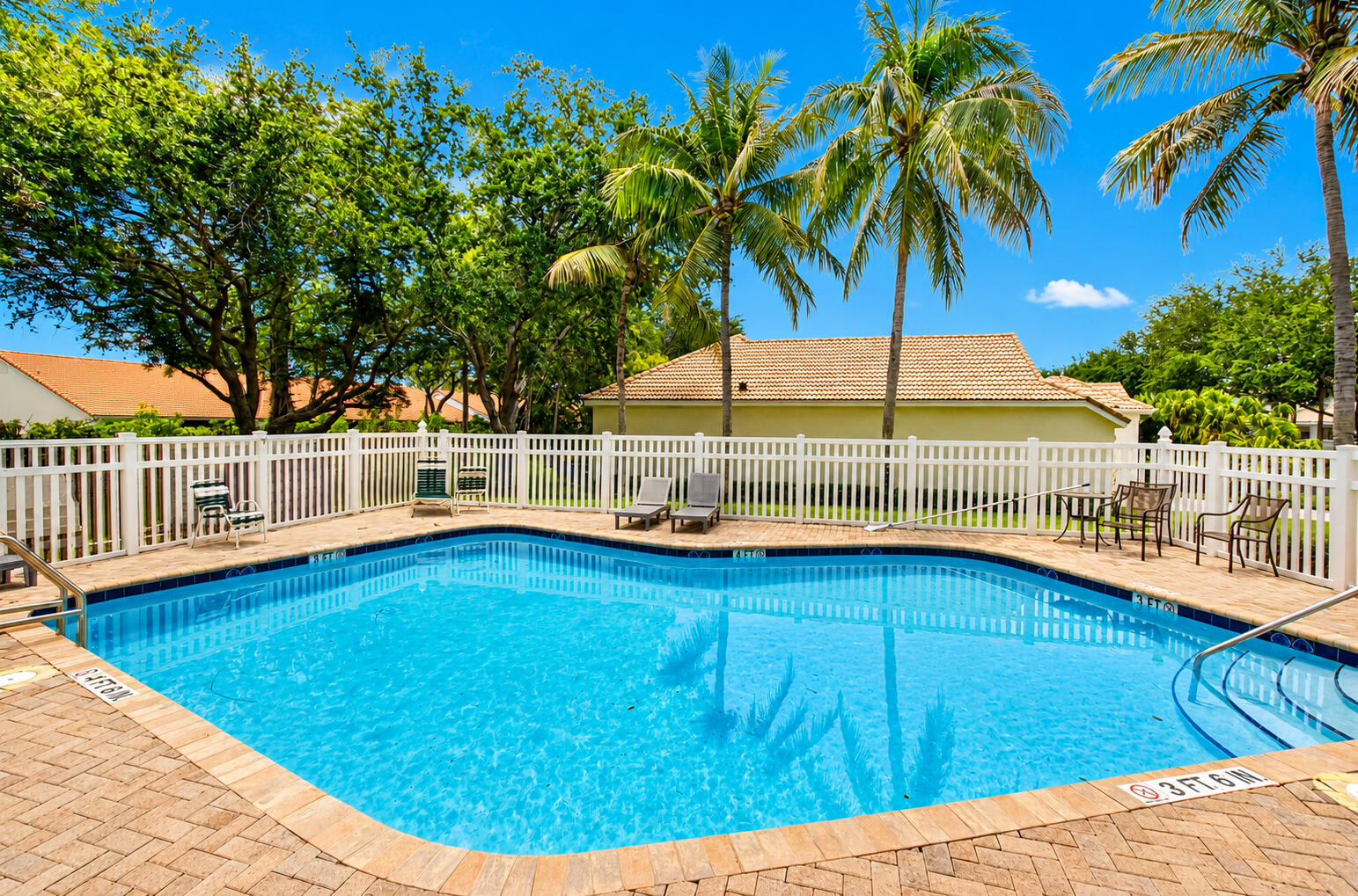 BOYNTON GARDENS - Residential