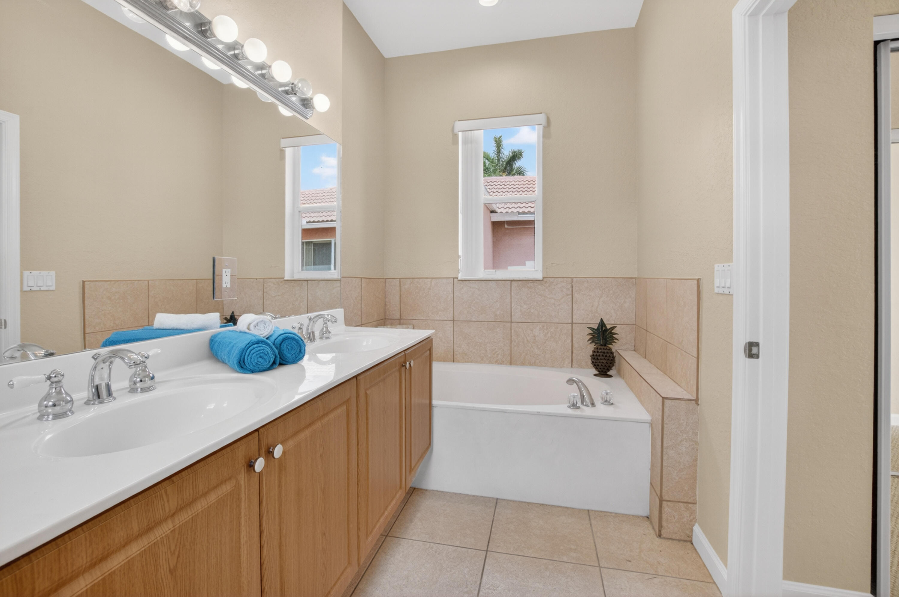 BOYNTON GARDENS - Residential