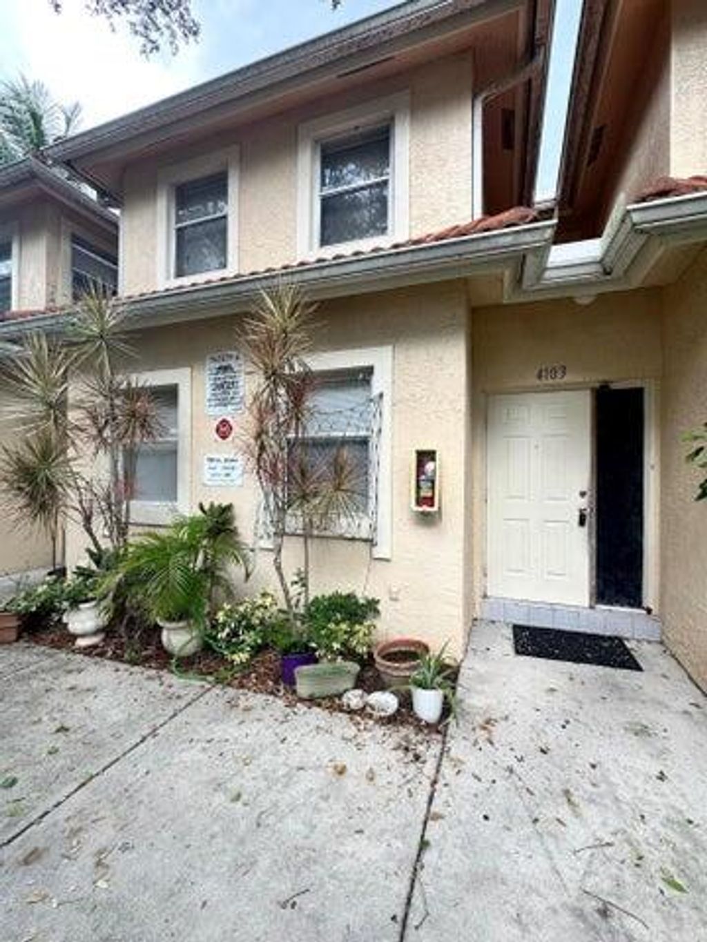 Photo of 4103 NW 114th Avenue, Coral Springs, FL 33065 (MLS # R11122293)