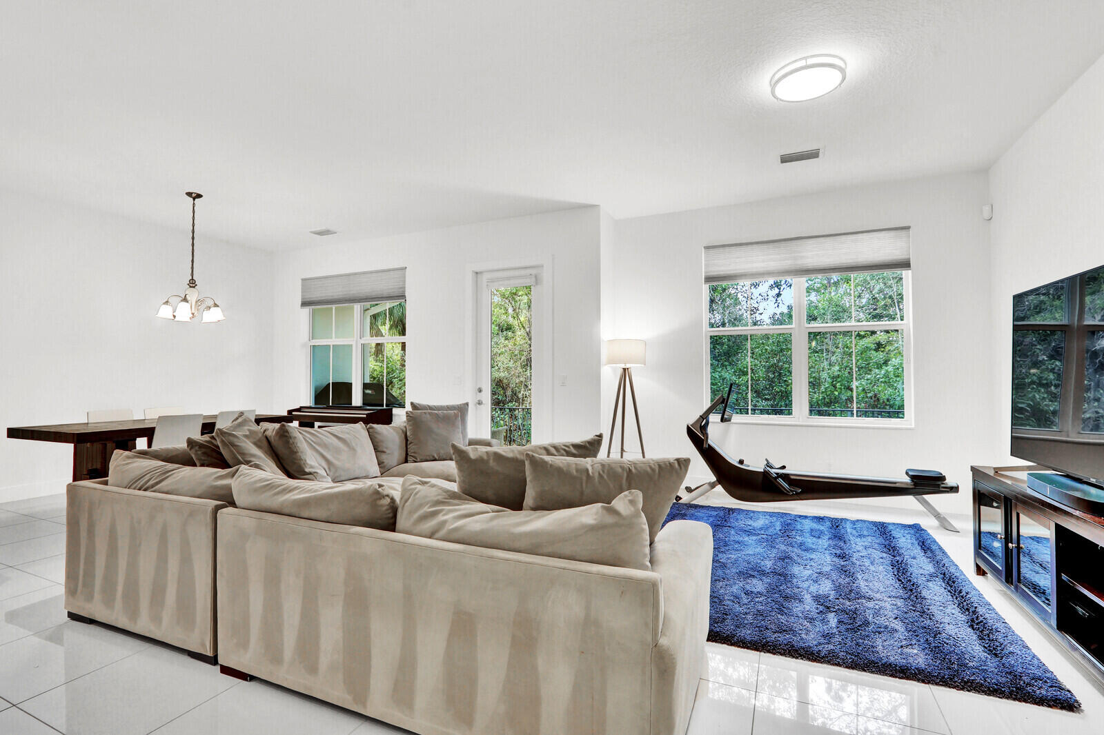 SOUTHAMPTON - Residential