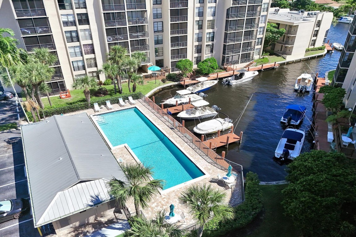 20 Royal Palm Way 501