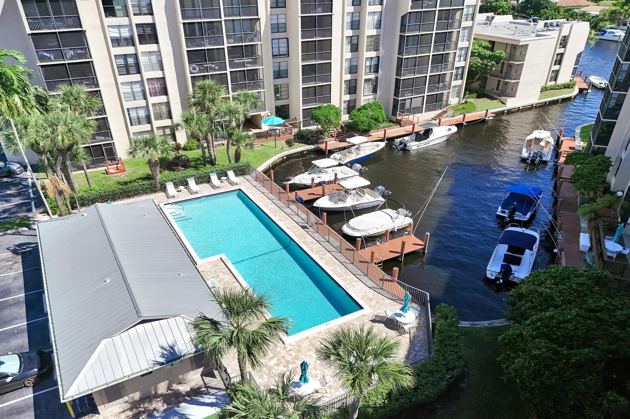 20 Royal Palm Way 501