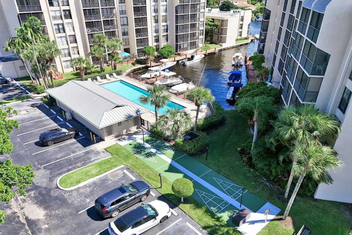 20 Royal Palm Way 501