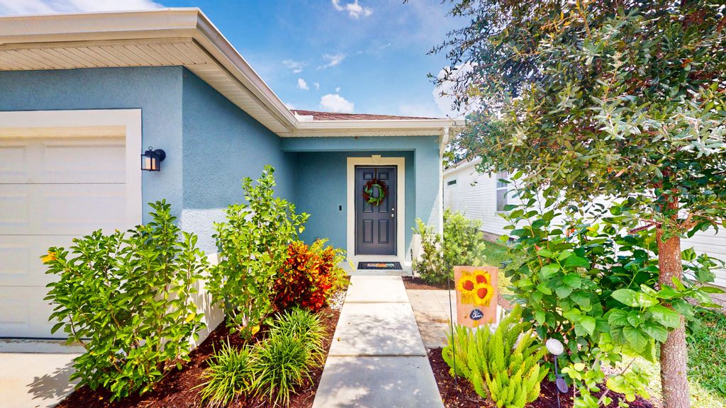 Photo of 3354 N Park Drive, Fort Pierce, FL 34982 (MLS # R10916721)