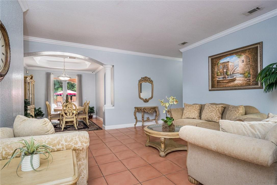 WEST LAKES ESTATES SUB - Residential