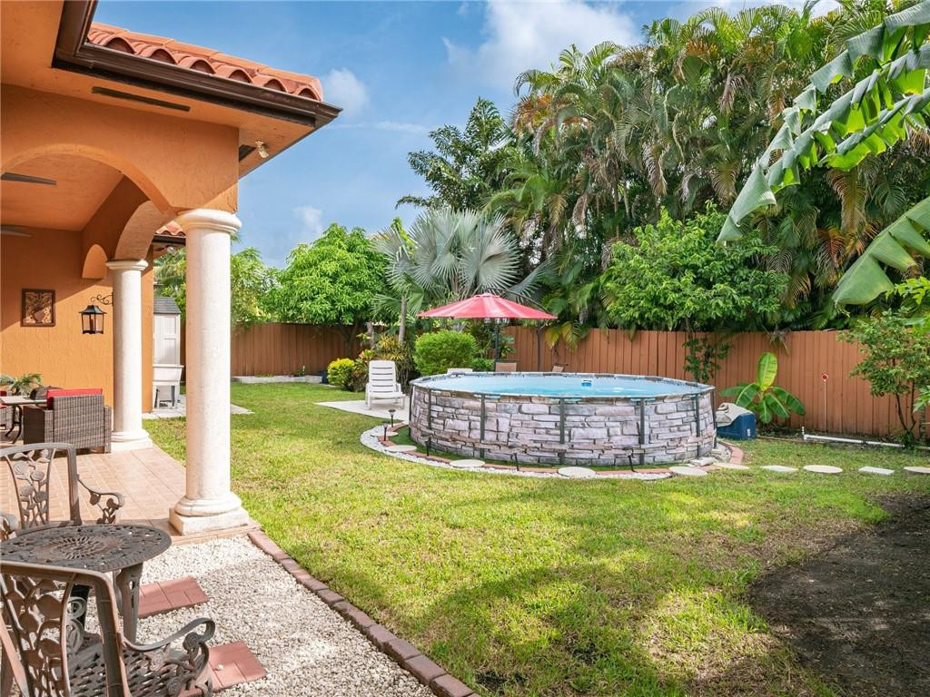 WEST LAKES ESTATES SUB - Residential