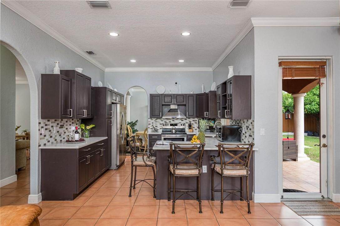 WEST LAKES ESTATES SUB - Residential