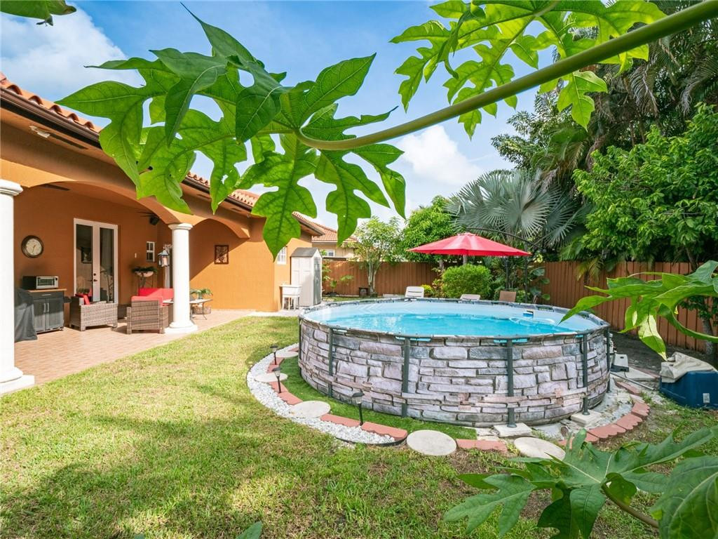 WEST LAKES ESTATES SUB - Residential