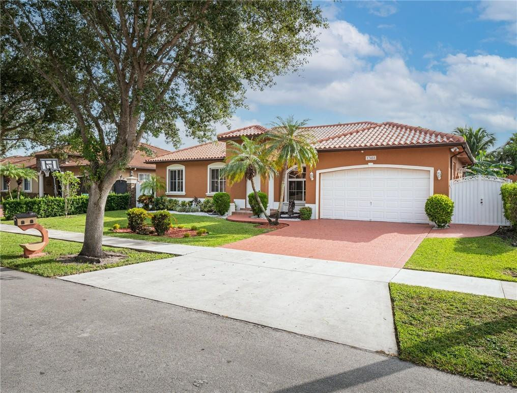 WEST LAKES ESTATES SUB - Residential