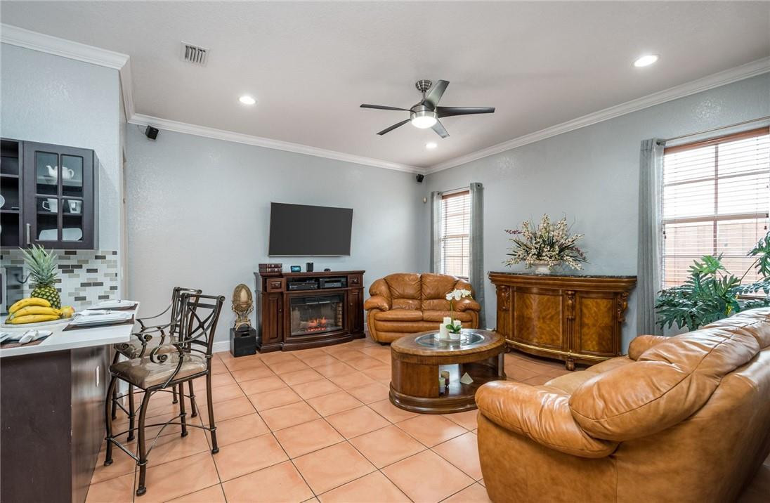 WEST LAKES ESTATES SUB - Residential