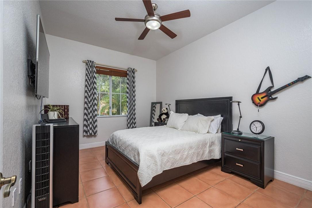 WEST LAKES ESTATES SUB - Residential