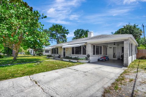 A home in Lantana