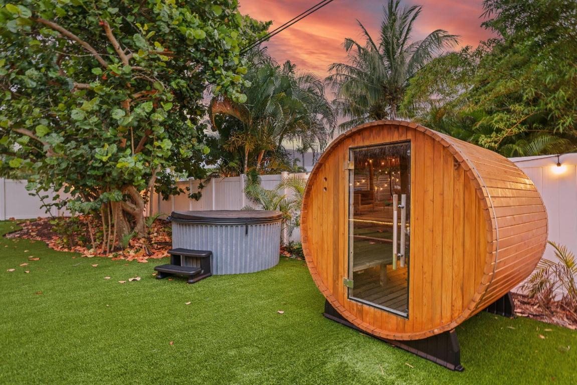 PLUMOSA PARK SEC A, B & D IN - Residential