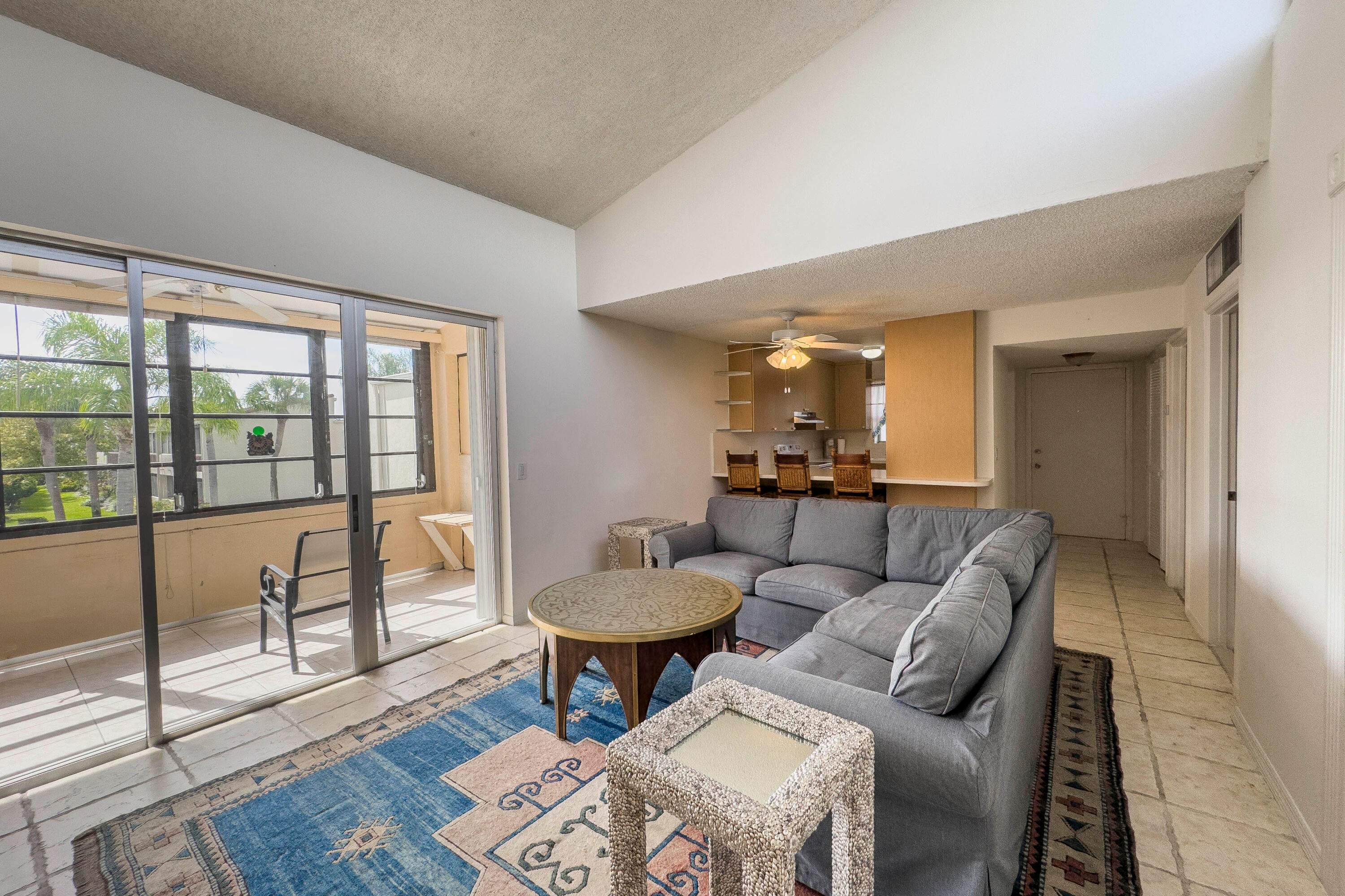 2540 Boundbrook Boulevard 204