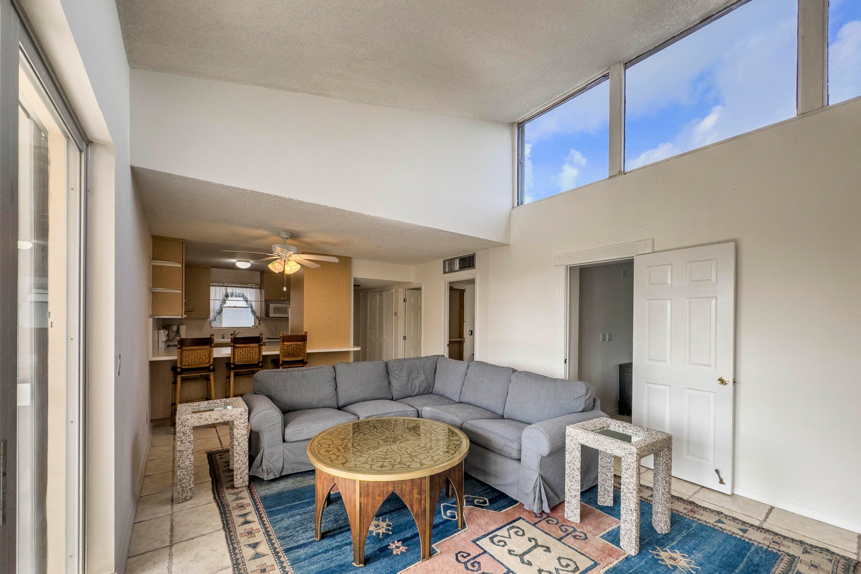 2540 Boundbrook Boulevard 204