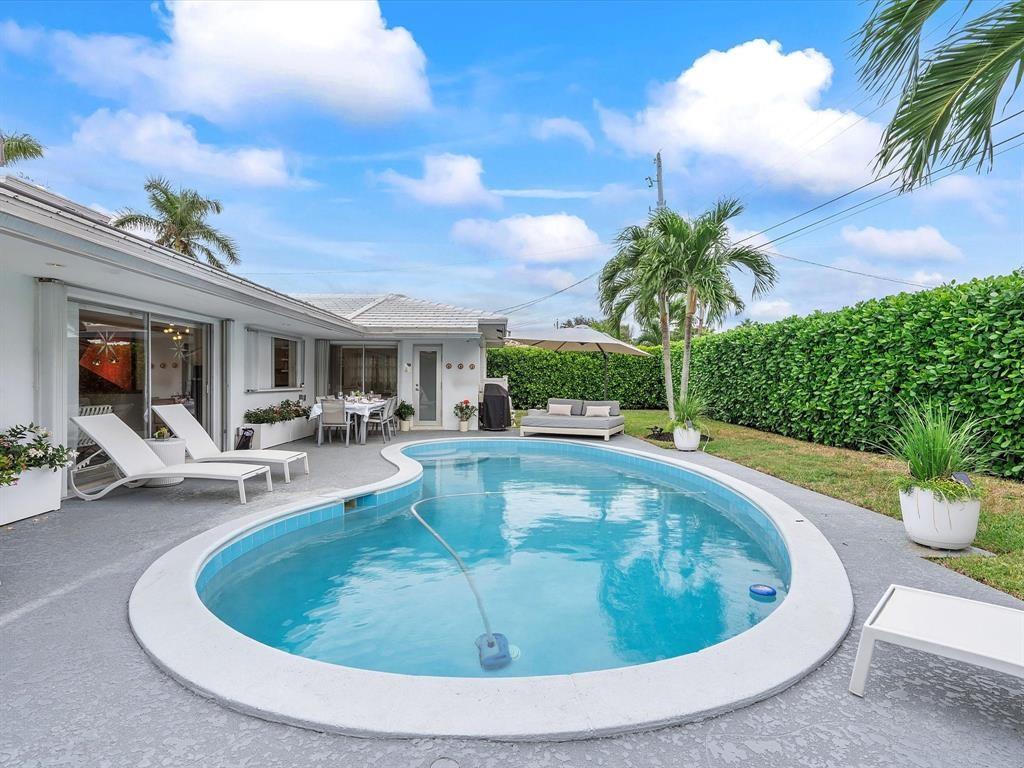 Coral Highlands 40-11 B - Residential Lease