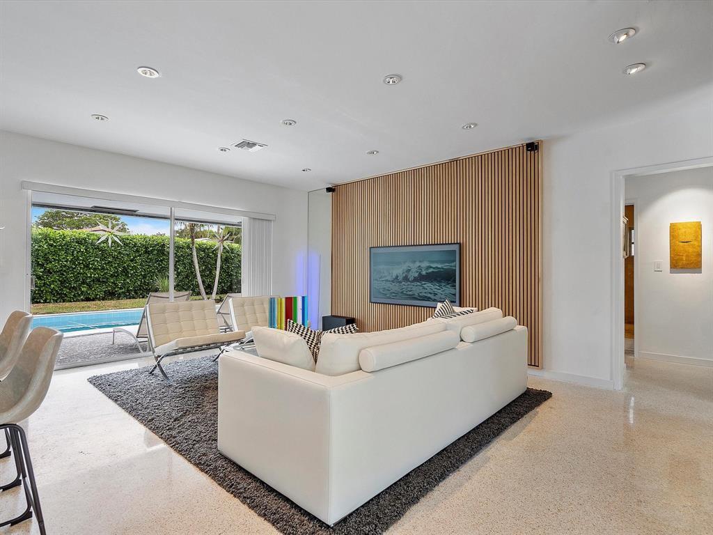 Coral Highlands 40-11 B - Residential Lease