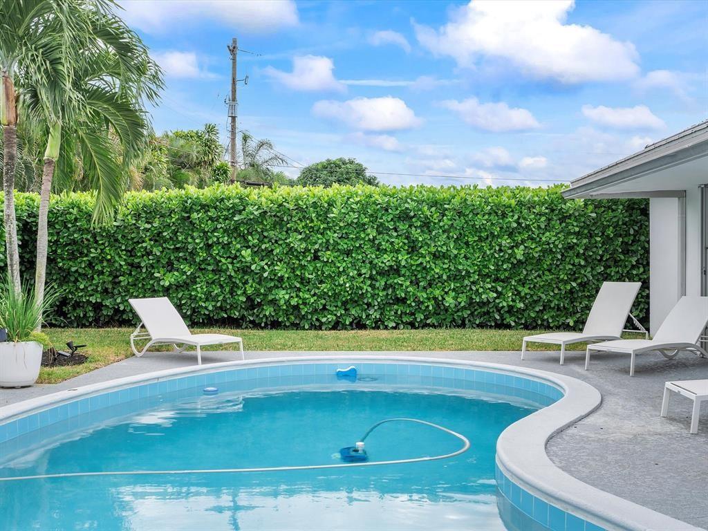 Coral Highlands 40-11 B - Residential Lease