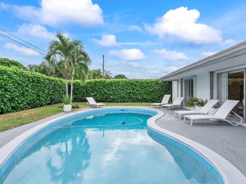 Coral Highlands 40-11 B - Residential Lease