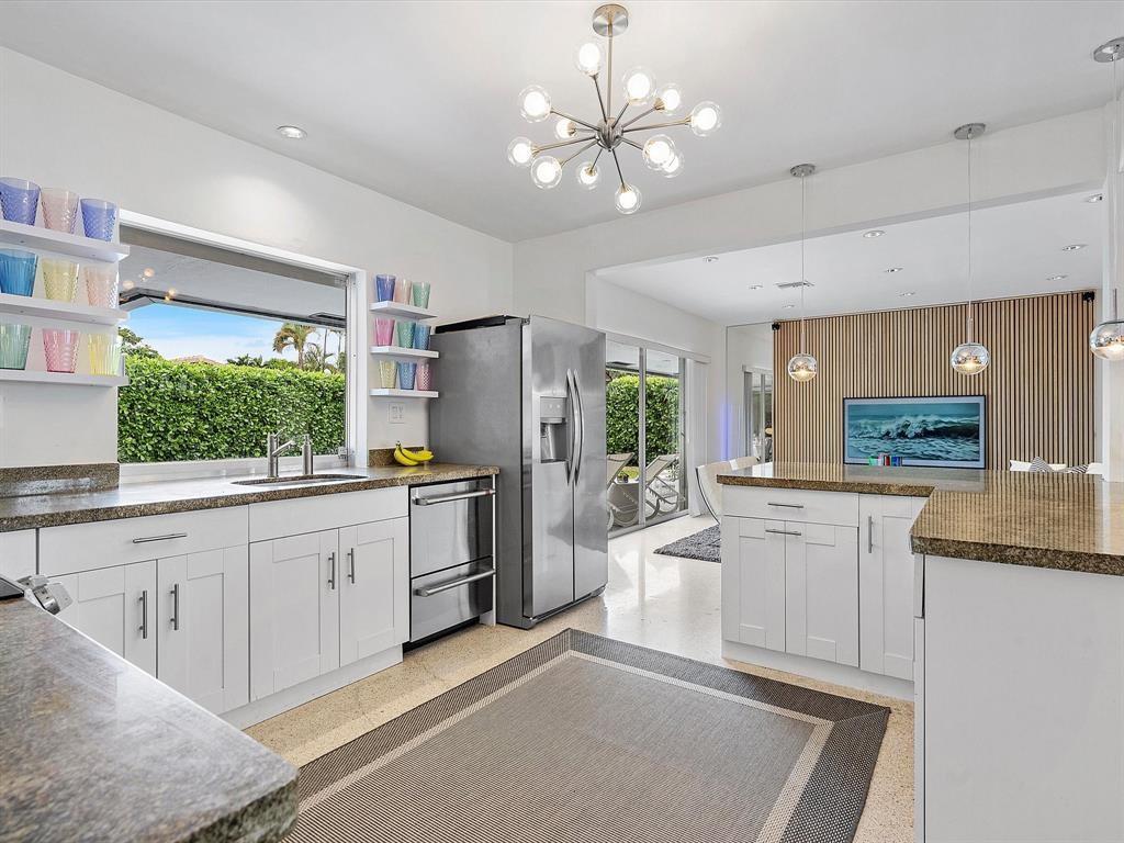 Coral Highlands 40-11 B - Residential Lease